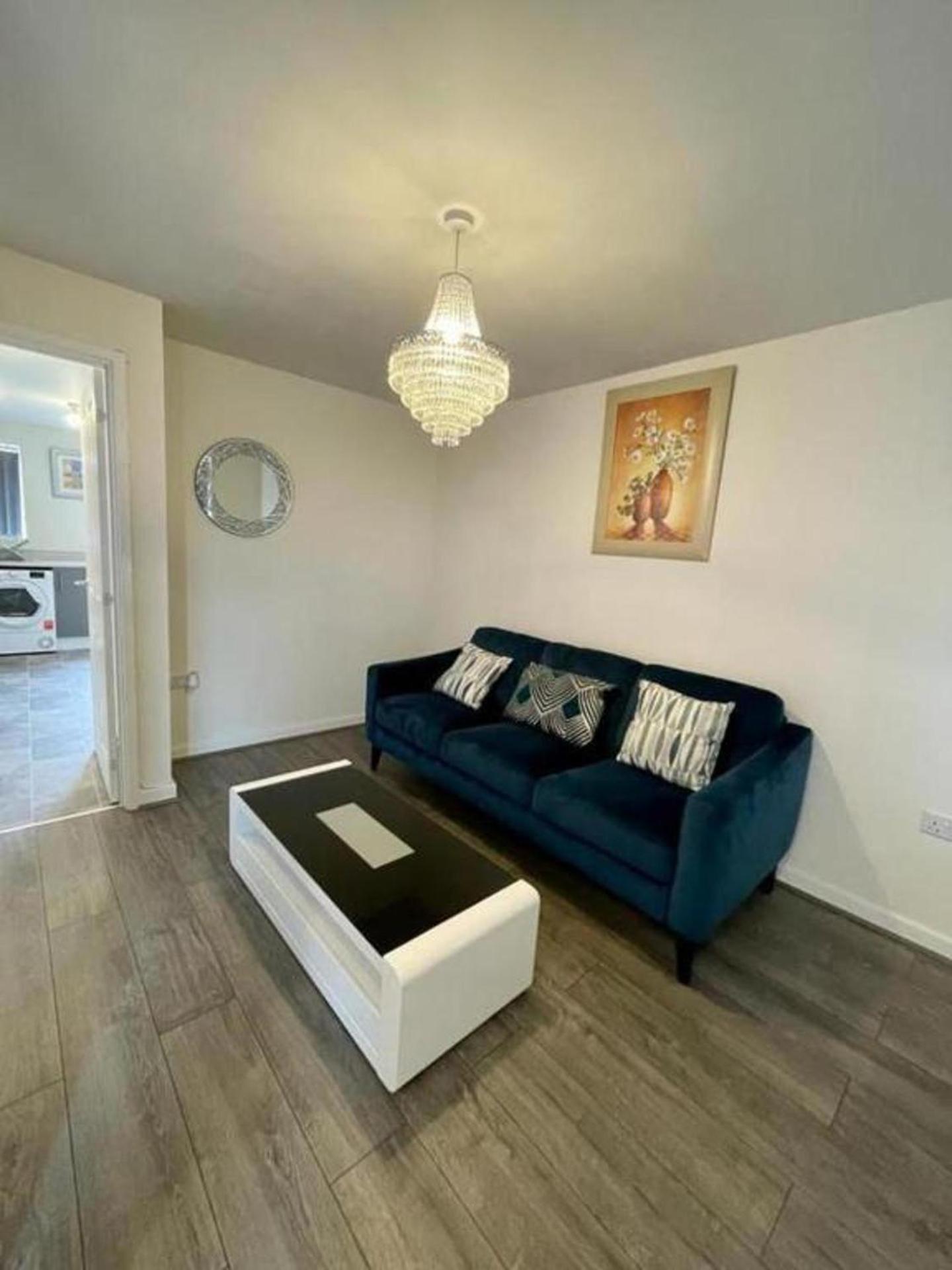 Holiday home Stunning 2-bed House In With Canal View